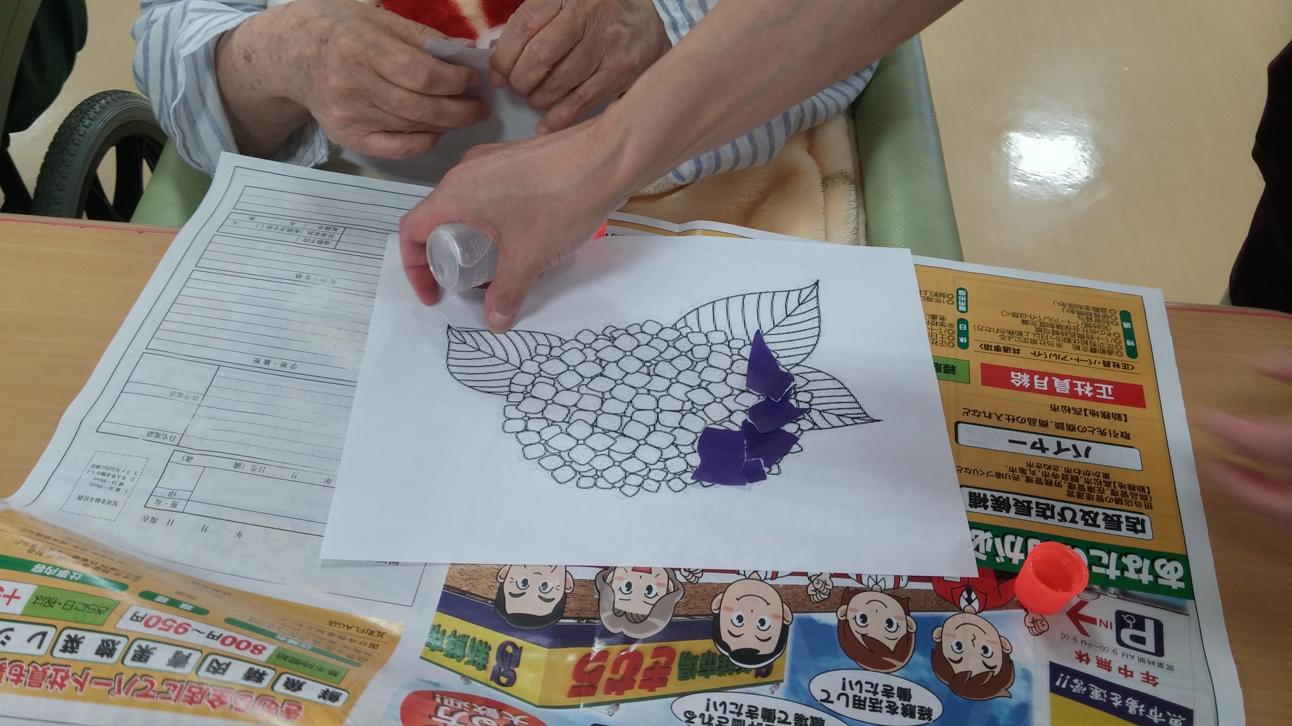 ６月の壁紙のテーマはこの季節にピッタリ紫陽花 高松市の老人ホーム レインボー恵はブログにて施設を紹介